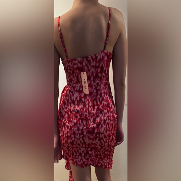 Micas Chic Smudge print cowl neck satin dress - Picture 4 of 5